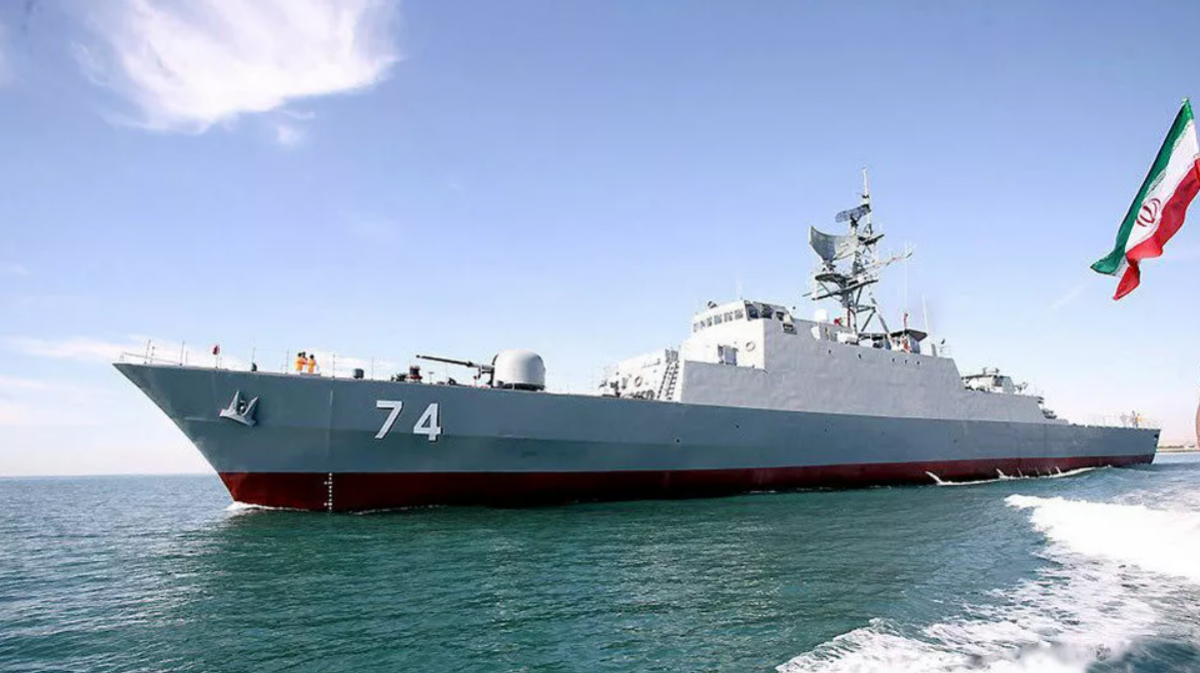 Иран выпустил ракету по израильскому судну