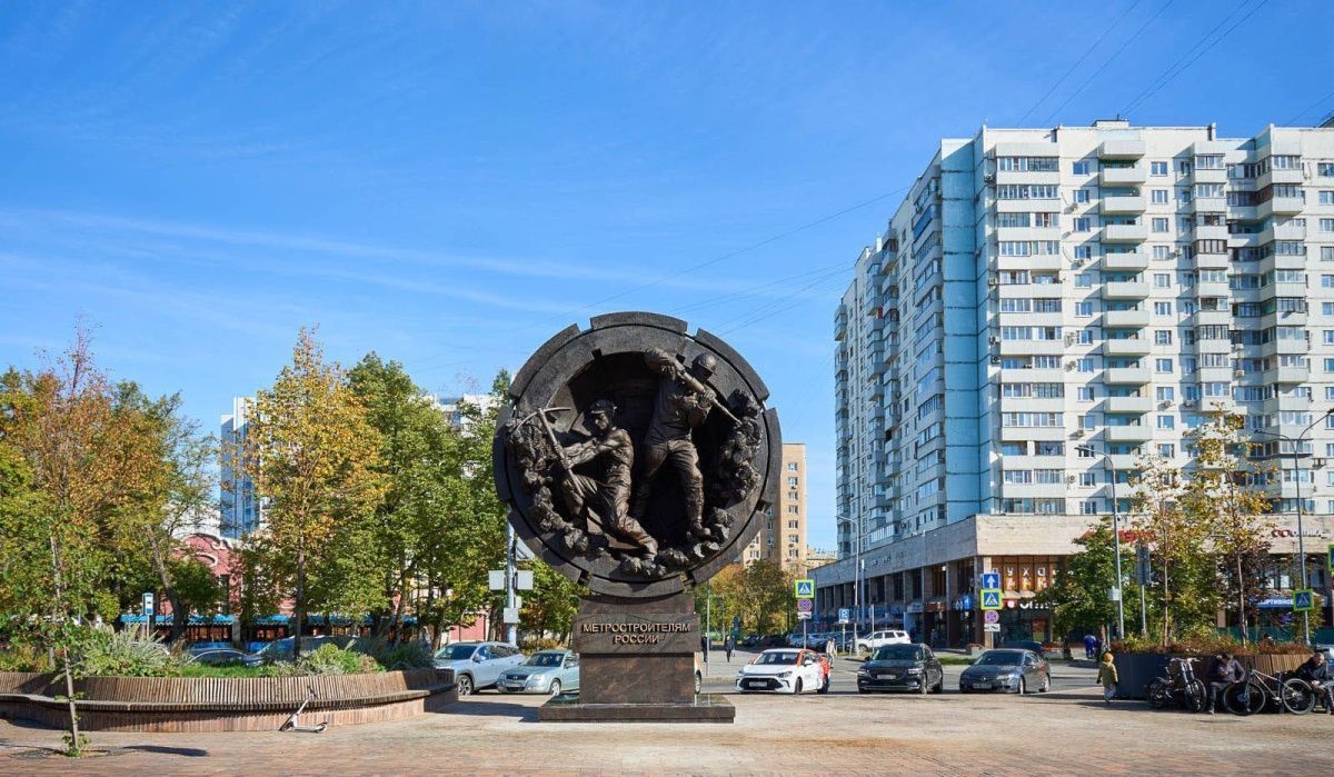 В Москве торжественно открыт монумент «Метростроителям России»
