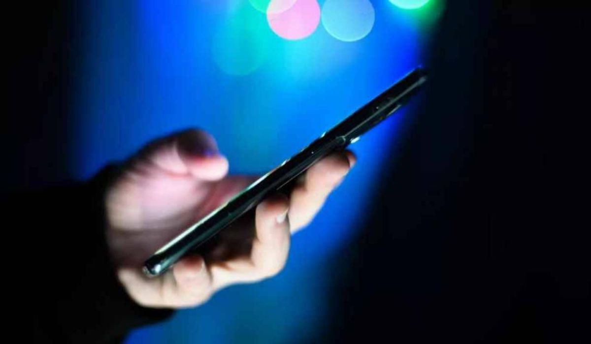 В России вводят частичные ограничения на звонки через Telegram и WhatsApp