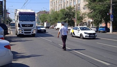 В Волгограде оштрафовали 1600 водителей большегрузов за проезд по территории города в жару