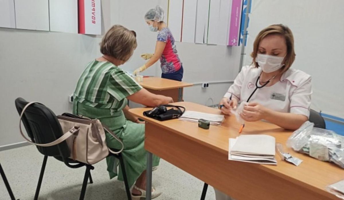 В Волгоградской области начали работать мобильные прививочные бригады
