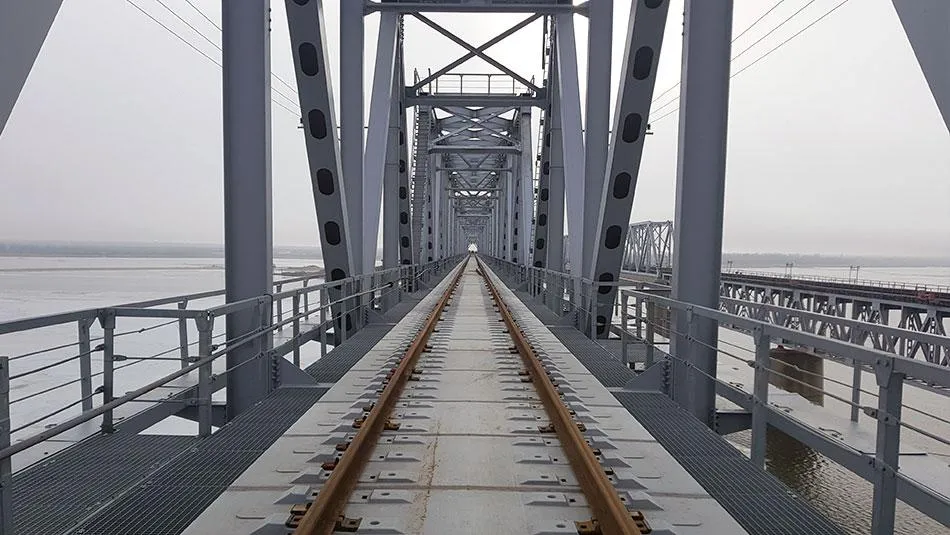Под Волгоградом заменят старый железнодорожный мост